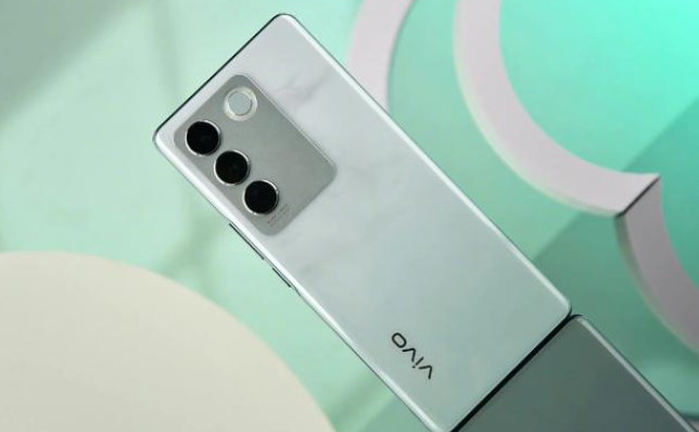 vivos16和iqooneo7哪个好